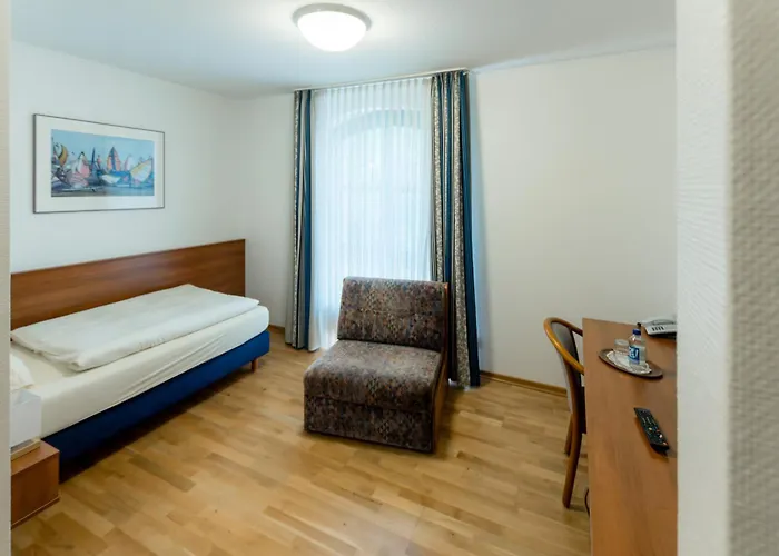 Muennich فندق مونستر